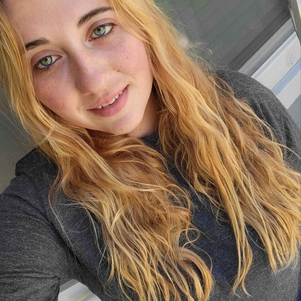 Meet your Posher, Tiffani